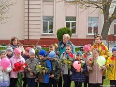 Торжественное возложение цветов к бюсту П.И. Куприянова