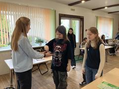 Рисуем птичек за окном
