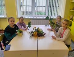 Праздничная программа «Ваш праздник сердечным «Спасибо» увенчан», приуроченная Дню учителя
