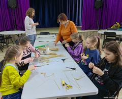 Золотые руки: как прошел мастер-класс по соломоплетению