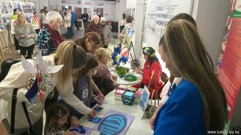Юные парламентарии: участие в общественно-культурной жизни города
