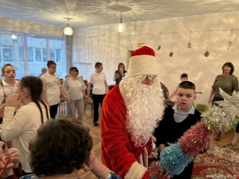 Навстречу новому 2026 году: педагоги и учащиеся