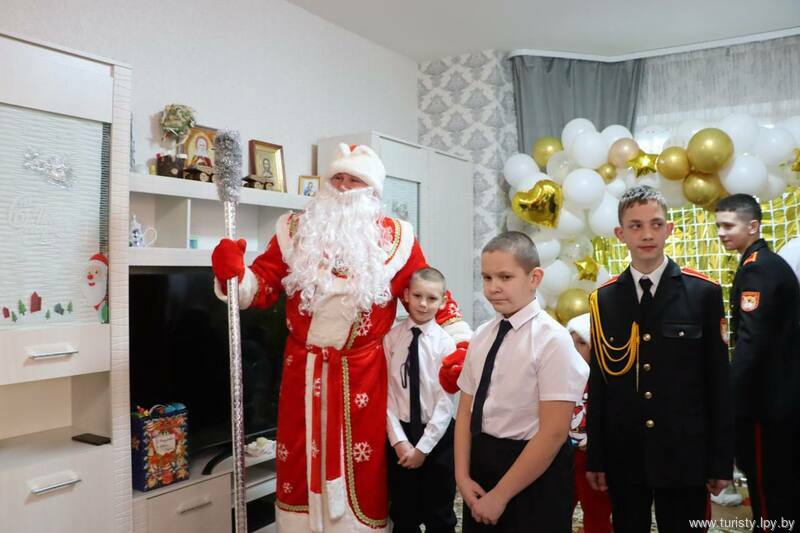 Навстречу новому 2026 году: педагоги и учащиеся