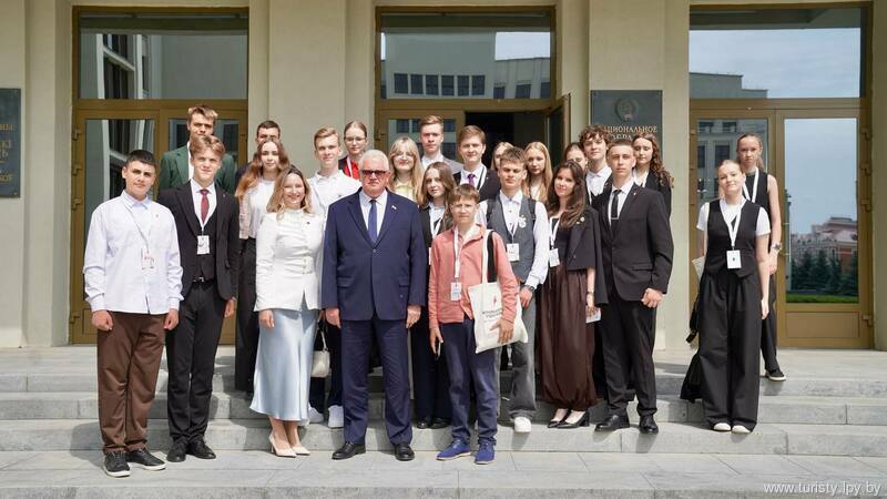Совет в действии Совет в действии